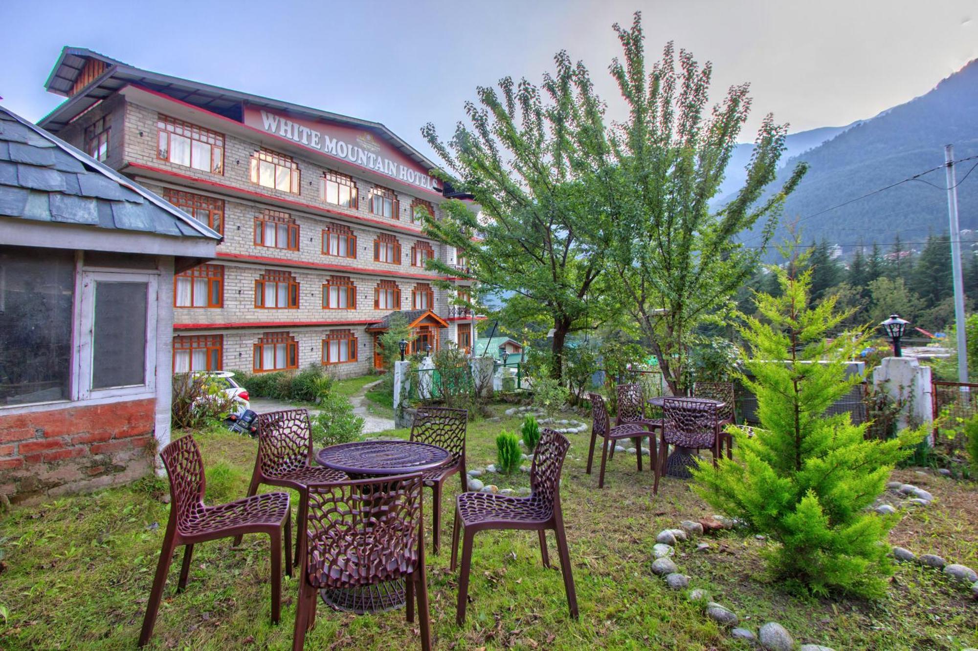 White Mountain Hotel Manāli Eksteriør billede