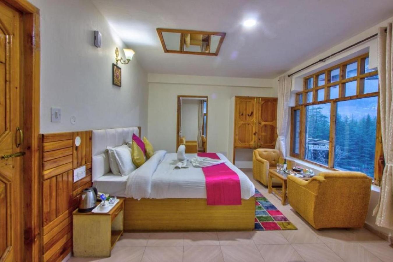 White Mountain Hotel Manāli Eksteriør billede